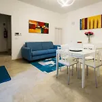 Rosa Azzurra Nyaraló *